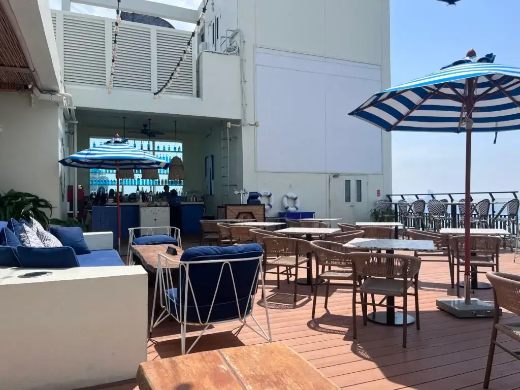 sky bar summer club