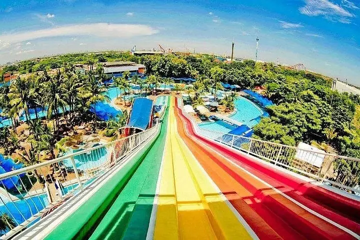 A waterslide at ramayana waterpark in pattaya, the largest in Thailand and absolutely should be on your list of things to do in pattaya