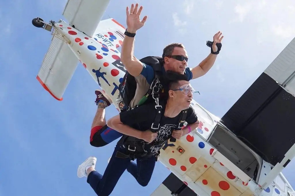 freefall tandem over pattaya