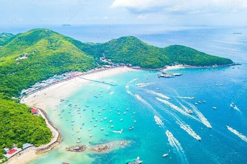 Koh Larn seen from the sky- fun things to do in. pattaya