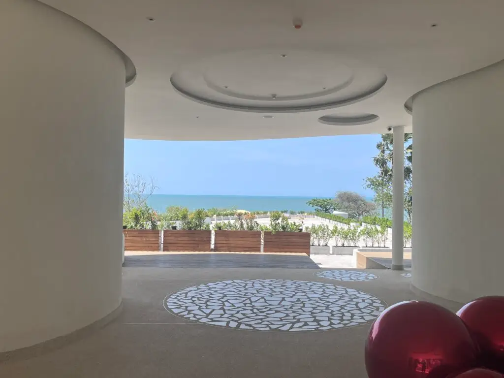 the view to the ocean as you enter the moment in pattaya