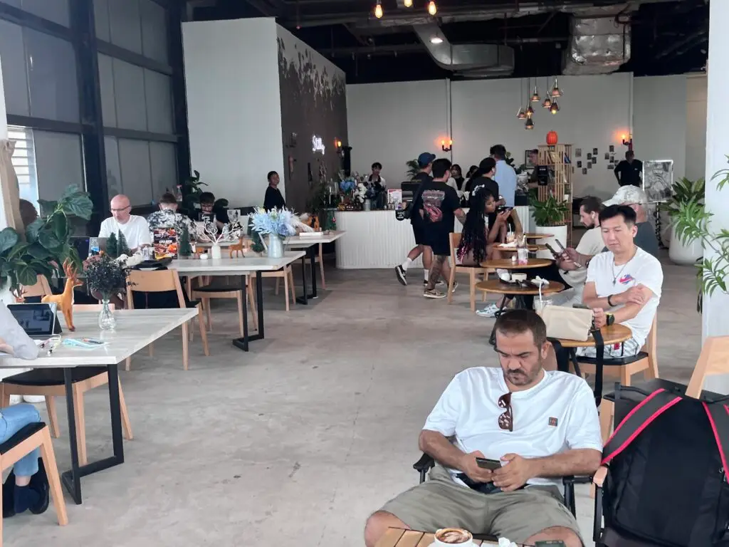 Sloths cafe interior