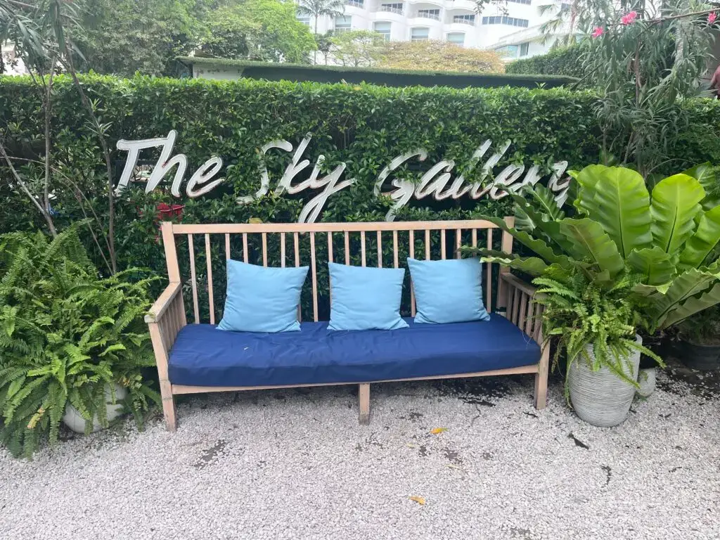 the signage to the sky gallery, the best viewpoint restaurant in pattaya