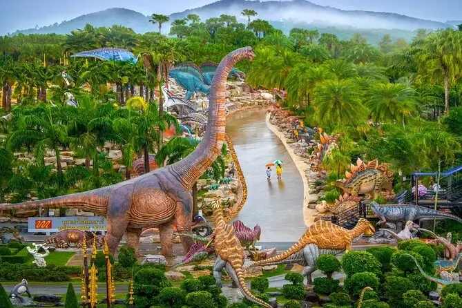 dinosaurs at nong nooch in pattaya