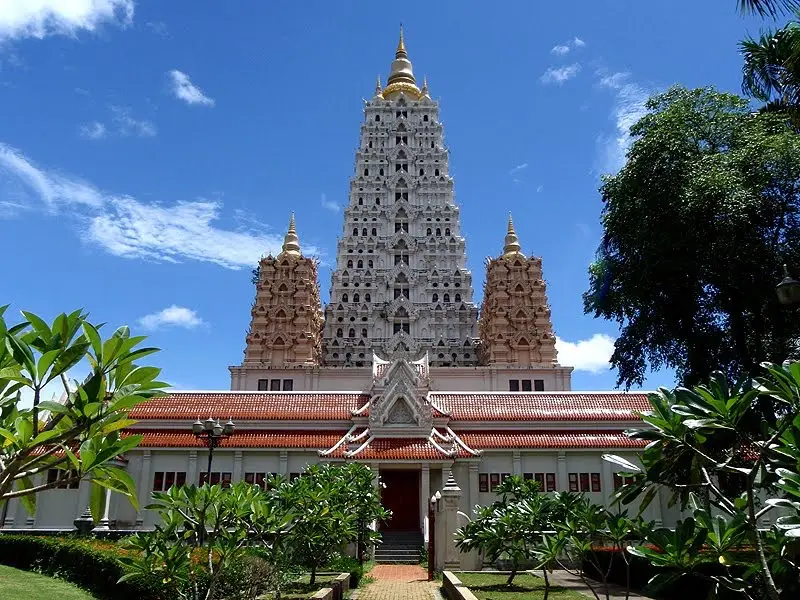 wat yansangwararam, one of the less famous temples in pattaya. But a must see temple