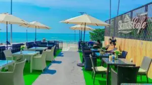 beach view from sands cafe in pattaya, top rated beachside cafe