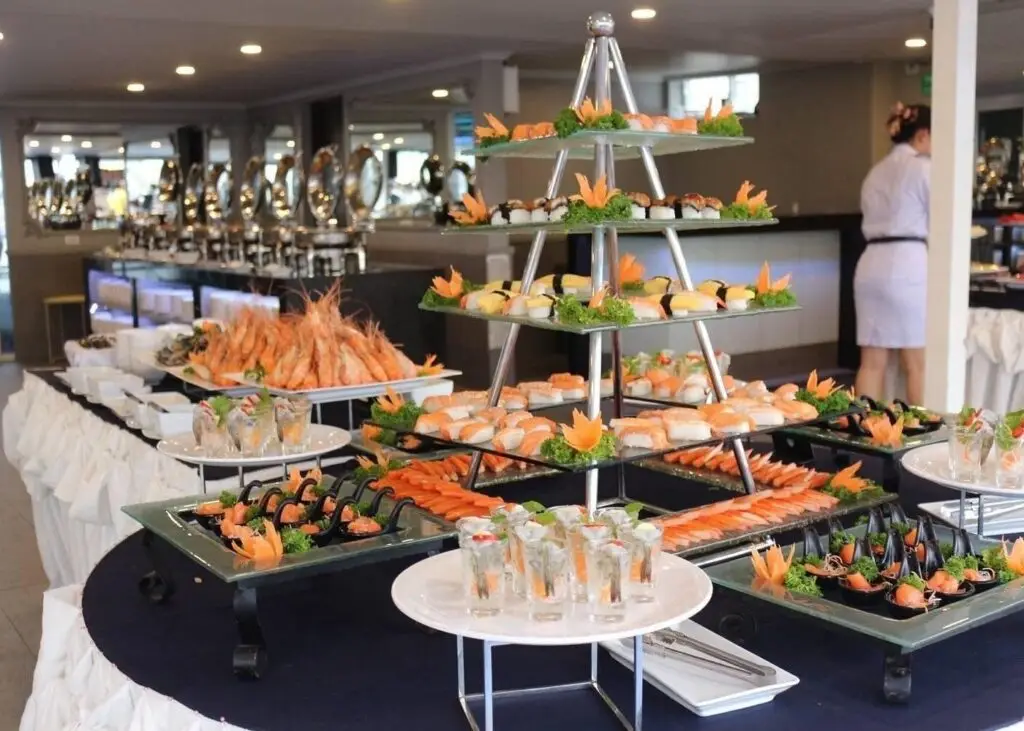 buffet food on offer during the evening meal cruise in pattaya