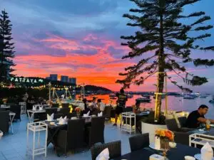 2 brothers chill and restaurant sunset view in Pattaya