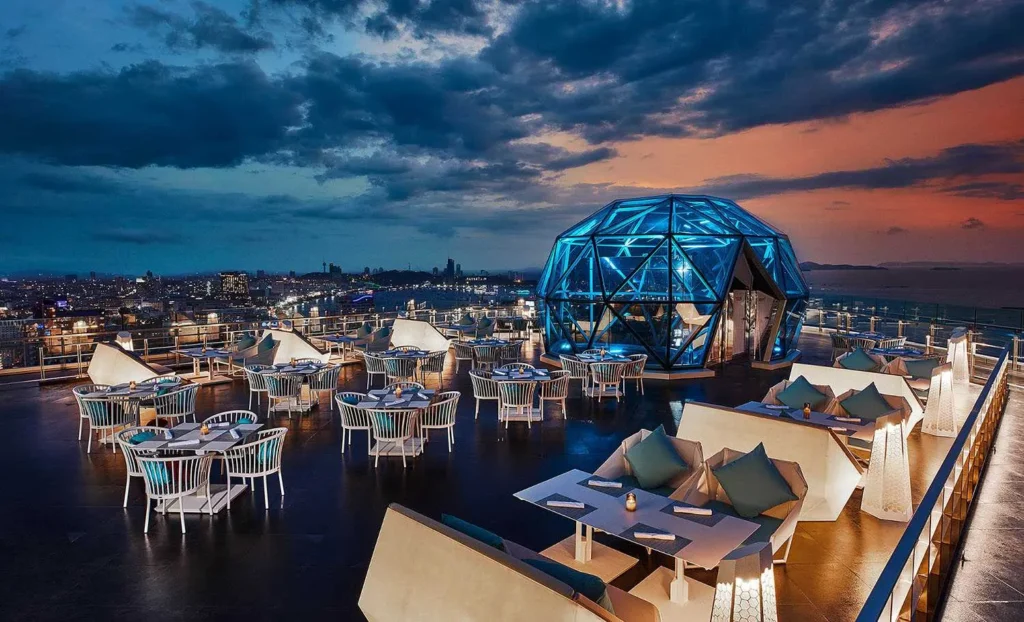 grande centre point Pattaya rooftop bar